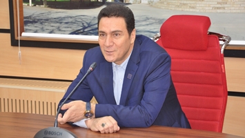 پیام مدیر بیمارستان بهارلو به مناسبت میلاد با سعادت حضرت فاطمه زهرا(س)، روز زن و روز مادر