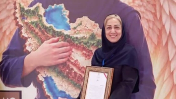 انتخاب مریم رضایی، مدیر پرستاری بیمارستان بهارلو، به عنوان مترون نمونه کشوری