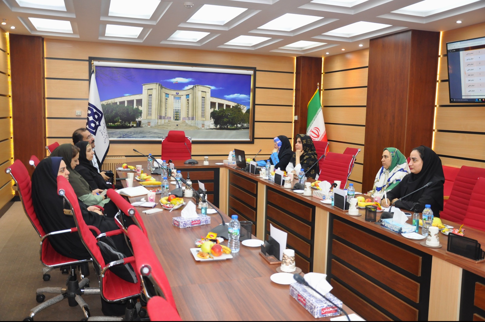 بازدید مدیران مرکز مطالعات و توسعه آموزش دانشگاه علوم پزشکی تهران از بیمارستان بهارلو