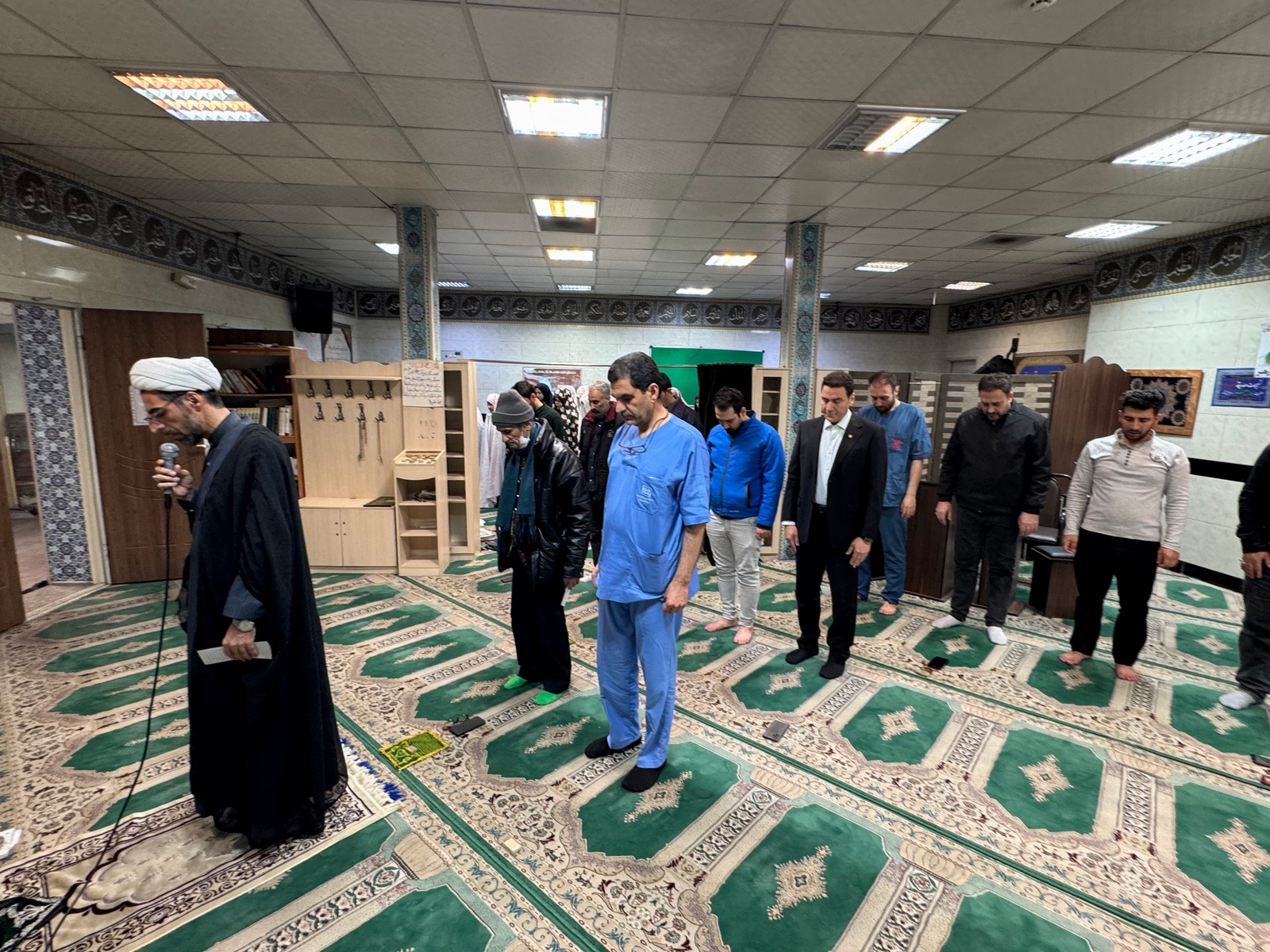 اقامه نماز عید سعید فطر در بیمارستان بهارلو